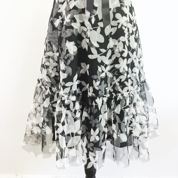 NWT BCBG Strapless Tulle Dress size XS - Picture 3 of 8